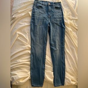 American Eagle skinny jeans